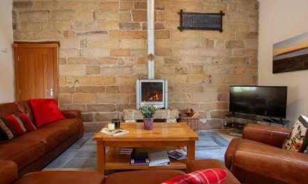 3 Bed in Chopgate 2