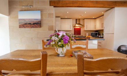 3 Bed in Chopgate 5