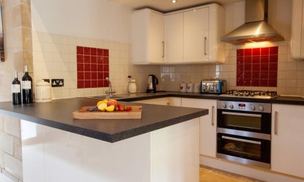 3 Bed in Chopgate 6