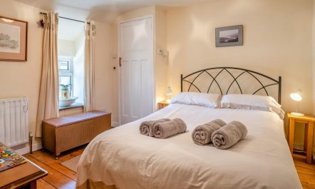 2 Bed in Llanfihangel-nant-Bran 9