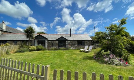 1 Bed in Penzance 1