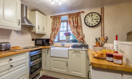 9 Bed in Llanfyllin 6