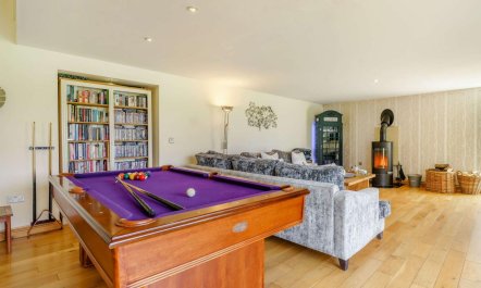 4 Bed in Middlesbrough 9