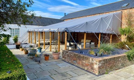 4 Bed in Middlesbrough 1