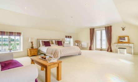 4 Bed in Middlesbrough 5