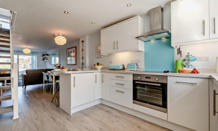 2 Bed in Newquay 2
