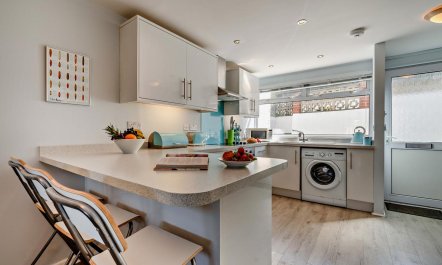 2 Bed in Newquay 3