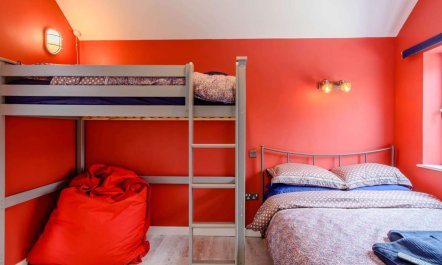 4 Bed in Maresfield 5