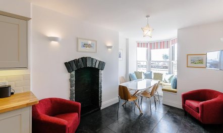 4 Bed in Aberdyfi 3