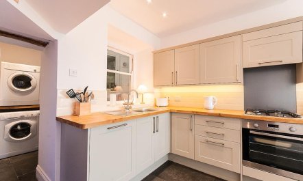 4 Bed in Aberdyfi 4