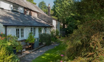 2 Bed in Brecon 1