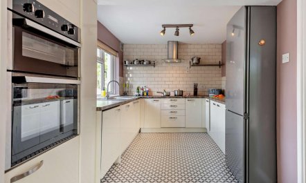 5 Bed in Wareham 6