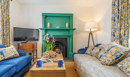 3 Bed in Whitby 2