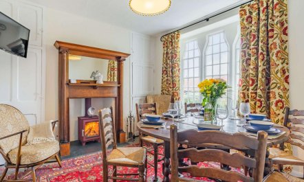 3 Bed in Whitby 5