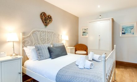 1 Bed in Seahouses 7