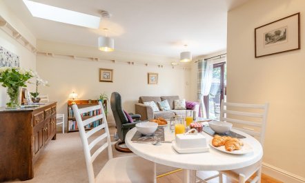 1 Bed in Hope Valley 9
