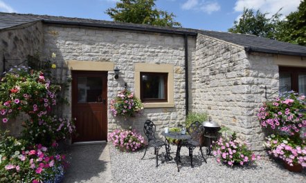 1 Bed in Hope Valley 8