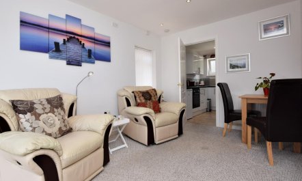 1 Bed in Axminster 3