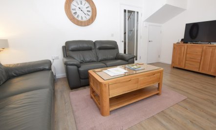 2 Bed in Haverfordwest 5