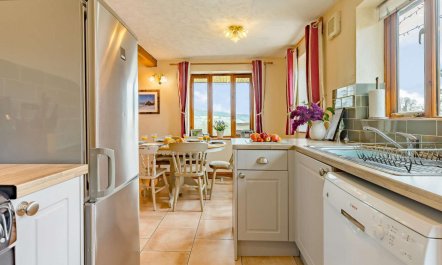 3 Bed in Worcester 3