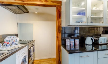 2 Bed in Seahouses 6