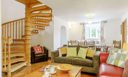 4 Bed in Crickhowell 7