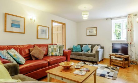 4 Bed in Crickhowell 6