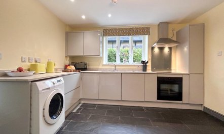 4 Bed in Crickhowell 3