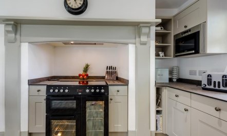 5 Bed in Holsworthy 8