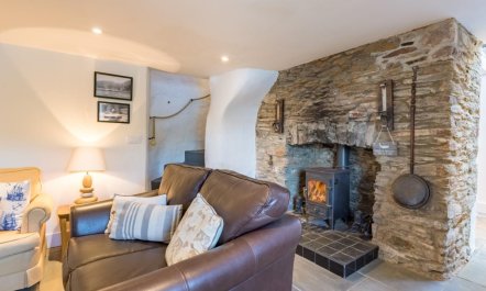 5 Bed in Dartmouth 6