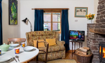 1 Bed in Crickhowell 1