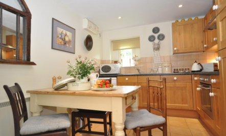 1 Bed in Cheltenham 6