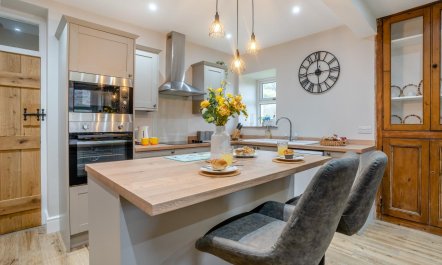 4 Bed in Crickhowell 4