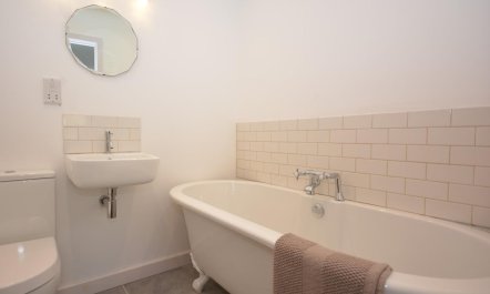 3 Bed in Abergavenny 8