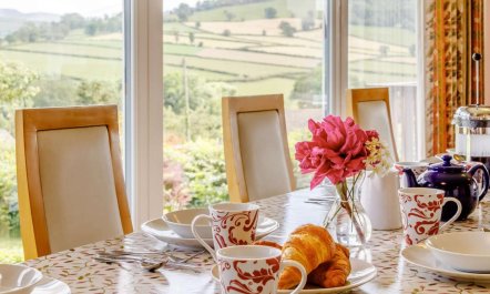 6 Bed in Brecon 6