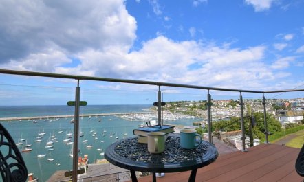 3 Bed in Brixham