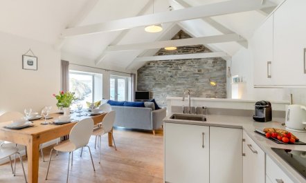 2 Bed in Cardigan 4