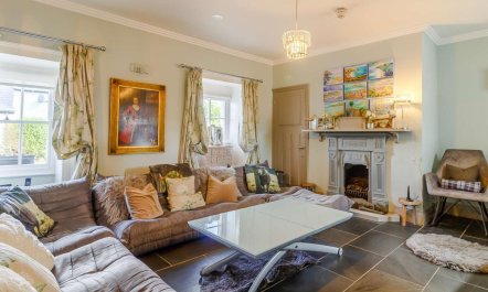 8 Bed in Angle 3