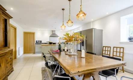 5 Bed in Port Appin 5