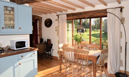 2 Bed in Cheltenham 3