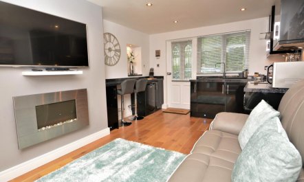 1 Bed in Bodmin 2