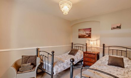 3 Bed in Eastbourne 5