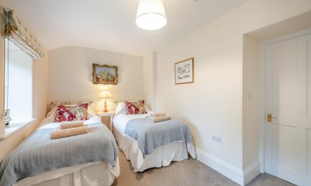 3 Bed in Mindrum 9