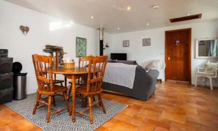1 Bed in New Moat 5