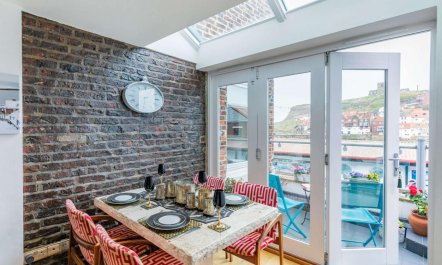 1 Bed in Whitby 1