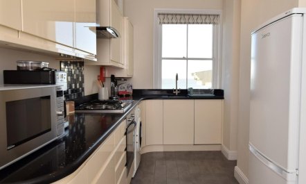 2 Bed in Eastbourne 2