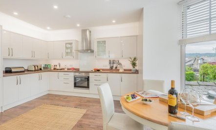 2 Bed in Windermere 4