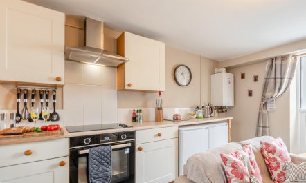 2 Bed in Cosheston 2