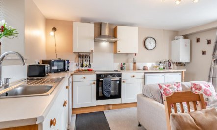 2 Bed in Cosheston 3