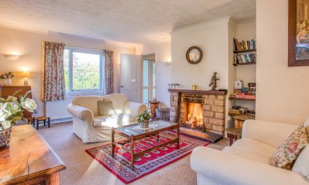 4 Bed in Old Hunstanton 1